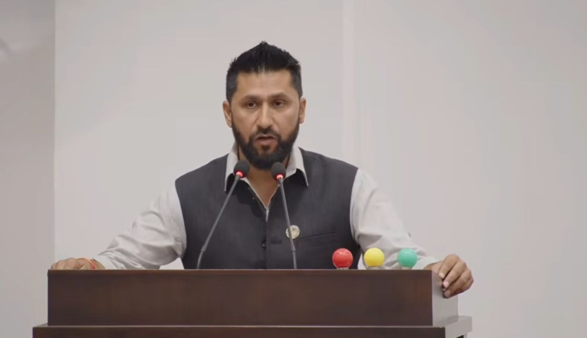 जनताले दिएको म्यान्डेट सिंहदरबार चलाउन होइन, बदल्न हो: रवि लामिछाने